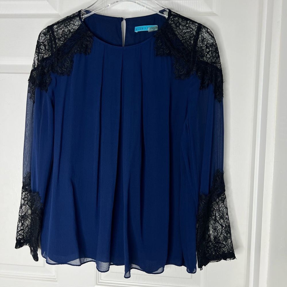 Alice + Olivia 100% Silk Lace Blouse Top Sz M